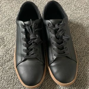 Young Men’s Kingston Casual Sneakers